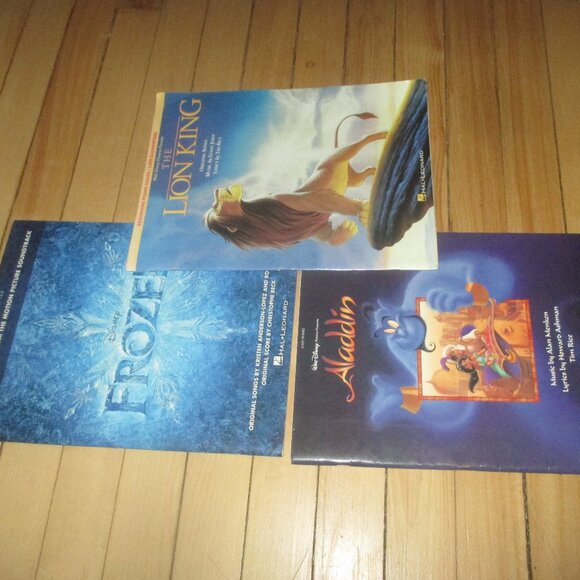 Set of 3 Disney Movie Piano Vocals Chords Music Books Frozen Lion King Aladdin - Picture 3 of 13